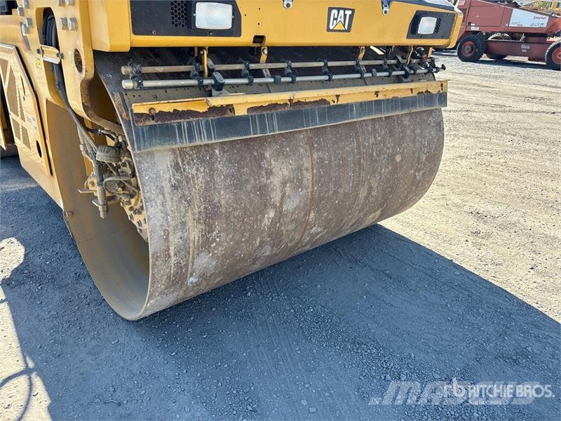 CAT CB-13 Double Drum Roller Valjci sa duplim bubnjem