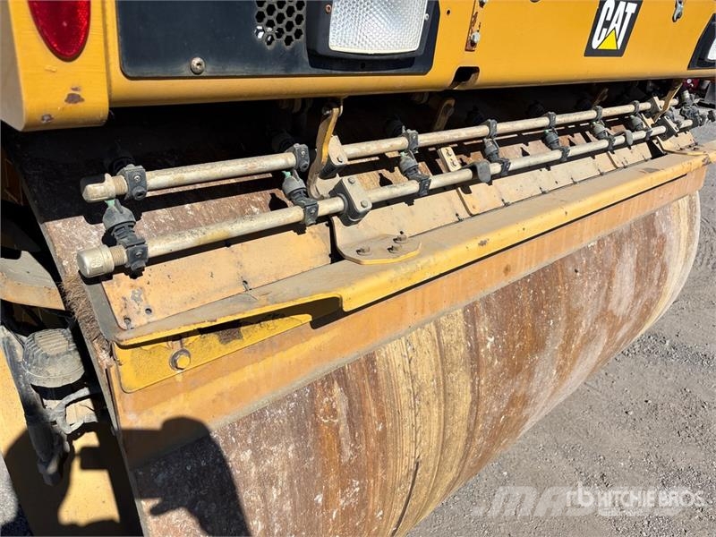 CAT CB-13 Double Drum Roller Valjci sa duplim bubnjem