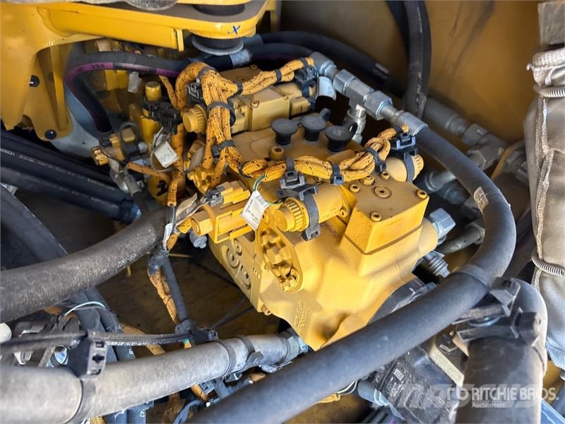 CAT CB-13 Double Drum Roller Valjci sa duplim bubnjem