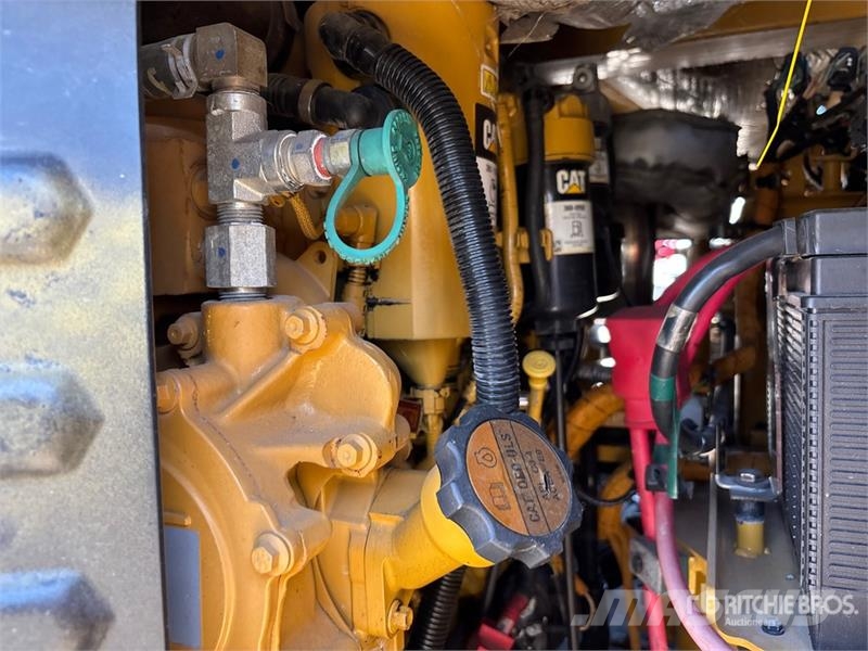 CAT CB-13 Double Drum Roller Valjci sa duplim bubnjem
