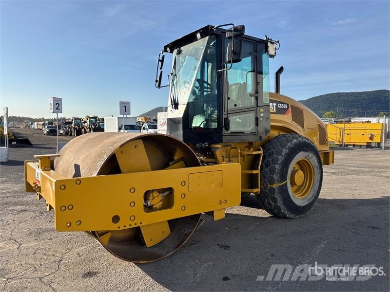 CAT CS56B Smooth Drum Compactor Valjci sa jednim bubnjem