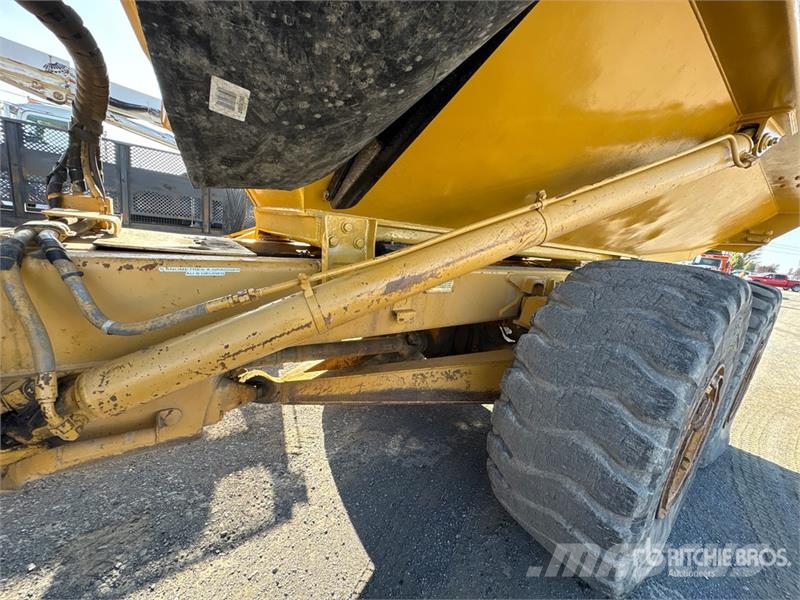CAT D250E Series II Articulated Dump Truck Dumper - Knickgelenk