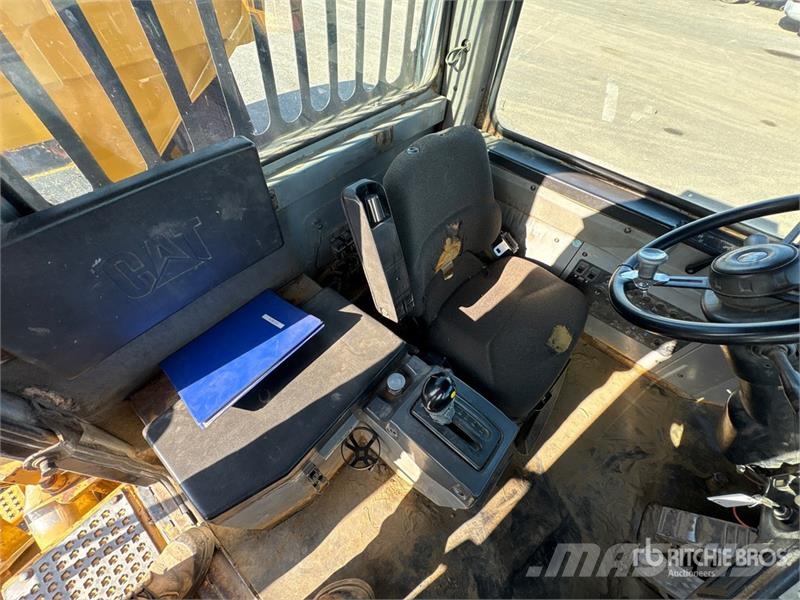 CAT D250E Series II Articulated Dump Truck Dumper - Knickgelenk
