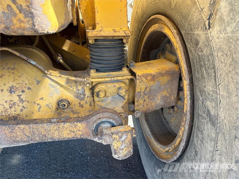 CAT D250E Series II Articulated Dump Truck Dumper - Knickgelenk