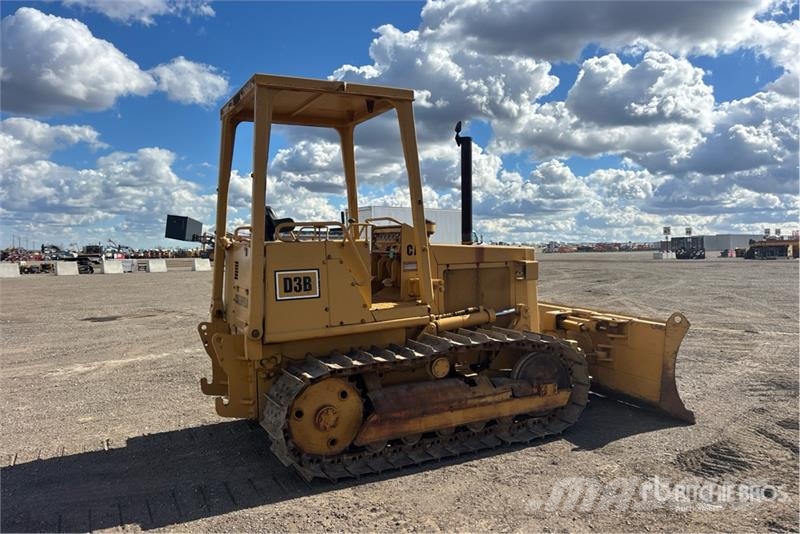 CAT D3B Crawler Dozer Buldožeri guseničari
