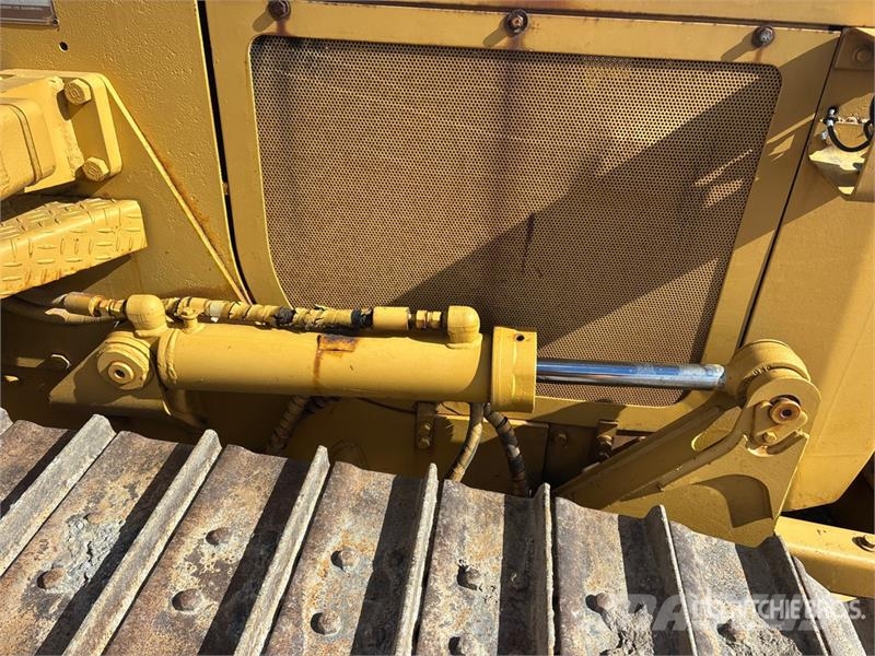 CAT D3B Crawler Dozer Buldožeri guseničari