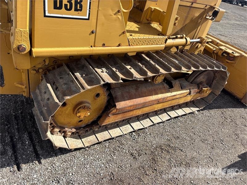CAT D3B Crawler Dozer Buldožeri guseničari