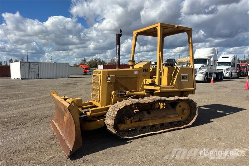 CAT D3B Crawler Dozer Buldožeri guseničari