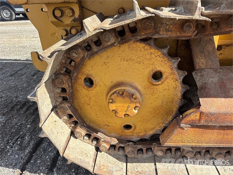 CAT D3B Crawler Dozer Buldožeri guseničari