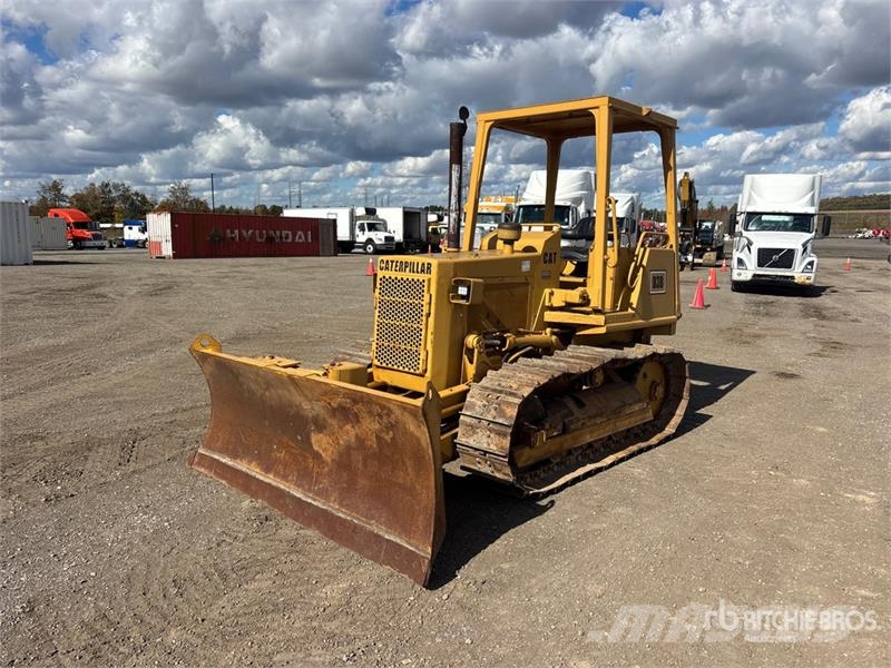 CAT D3B Crawler Dozer Buldožeri guseničari