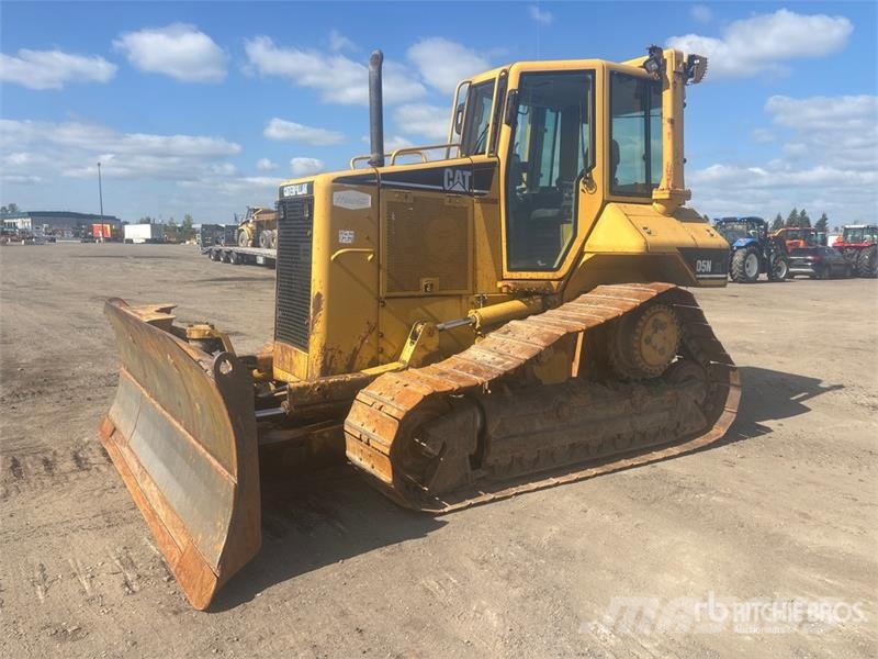 CAT D5N XL Гусеничні бульдозери