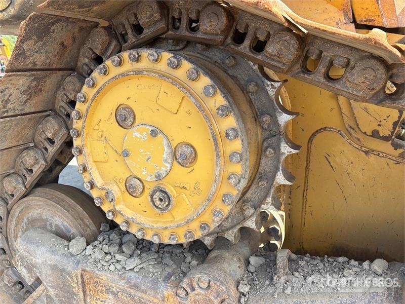 CAT D5N XL Гусеничні бульдозери