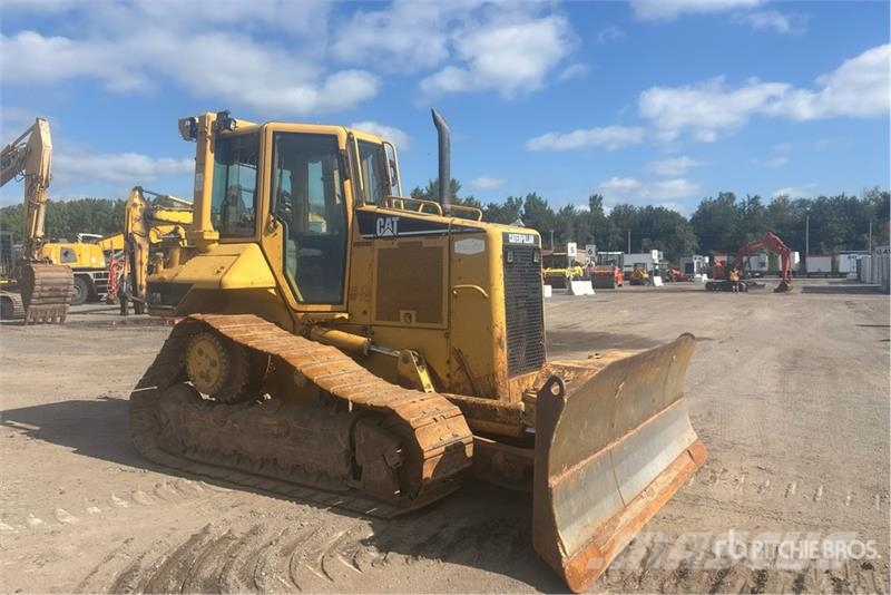 CAT D5N XL Гусеничні бульдозери