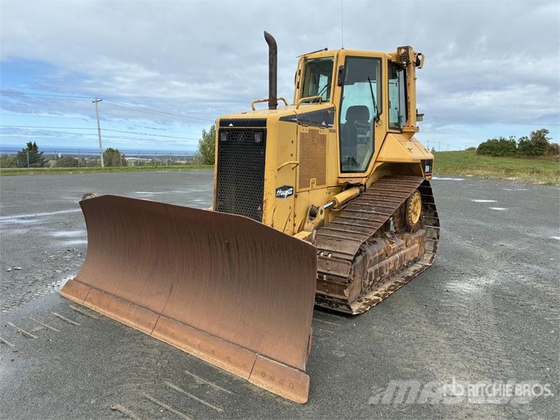 CAT D5N XL Buldožeri guseničari