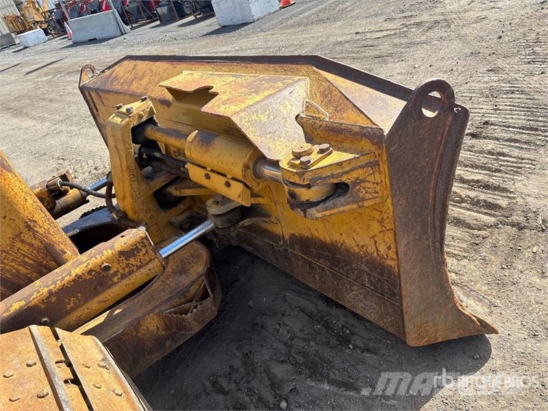 CAT D5N XL Гусеничні бульдозери