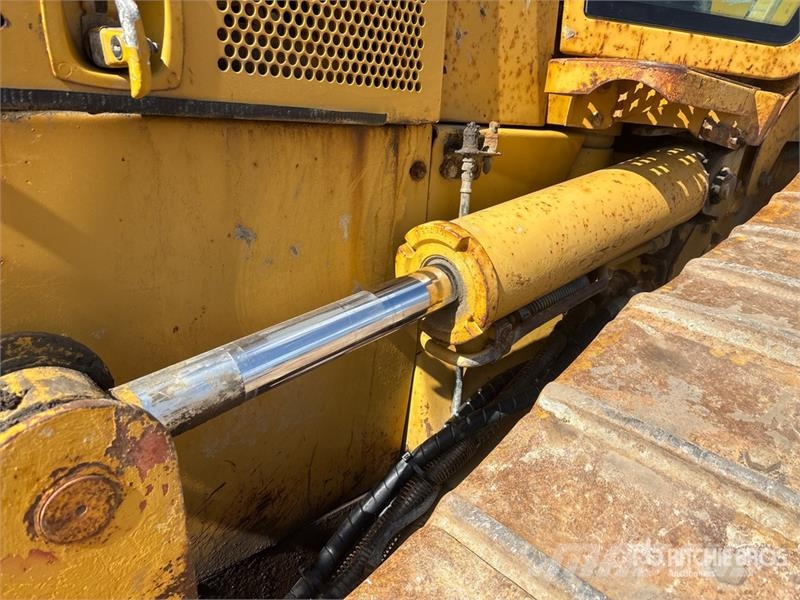 CAT D5N XL Гусеничні бульдозери