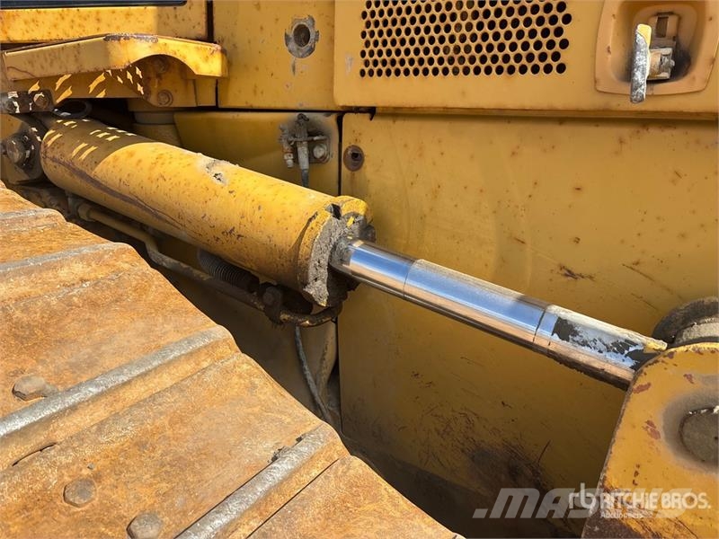 CAT D5N XL Гусеничні бульдозери