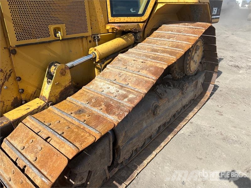 CAT D5N XL Гусеничні бульдозери