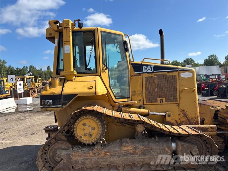 CAT D5N XL Гусеничні бульдозери