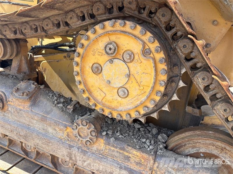 CAT D5N XL Гусеничні бульдозери