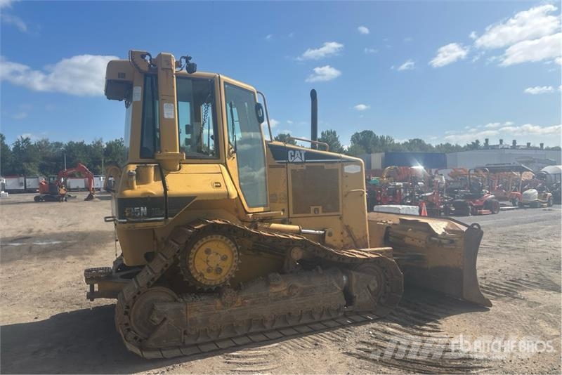 CAT D5N XL Гусеничні бульдозери
