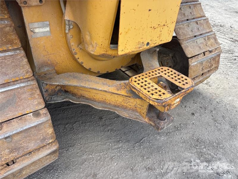 CAT D5N XL Гусеничні бульдозери