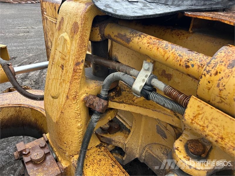 CAT D6K LGP Buldožeri guseničari