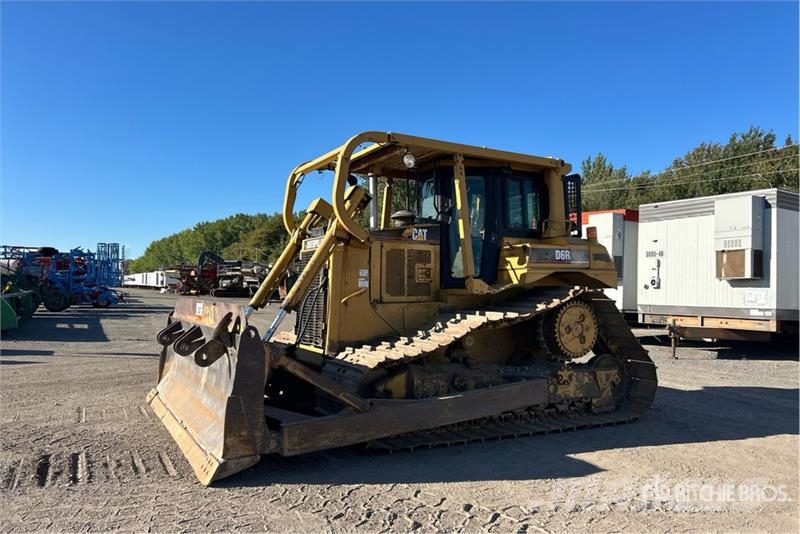 CAT D6R LGP Telaketjupuskutraktorit
