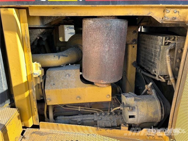 CAT D6R LGP Telaketjupuskutraktorit