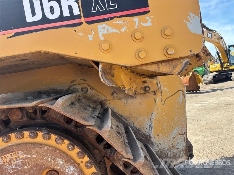 CAT D6R XL 履带式推土机