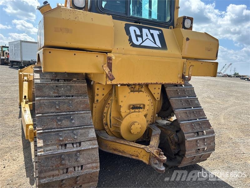 CAT D6T XL Гусеничные бульдозеры