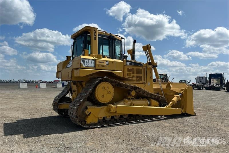 CAT D6T XL Гусеничные бульдозеры