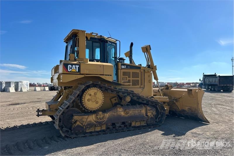 CAT D6T XL Crawler Dozer Bulldozer