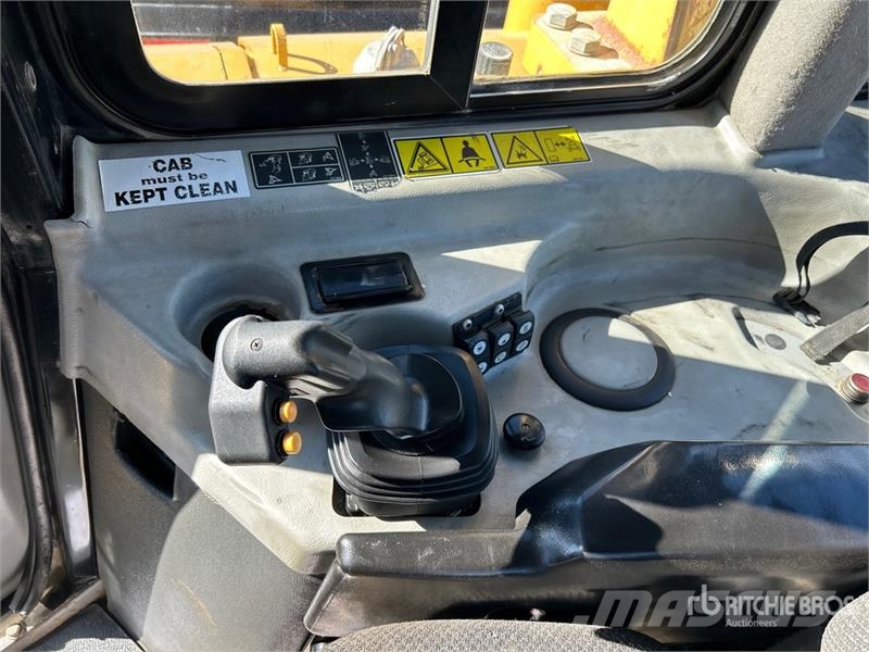 CAT D6T XL Crawler Dozer Bulldozer