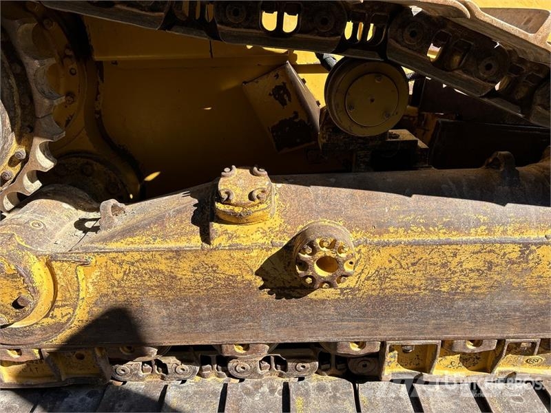 CAT D6T XL Crawler Dozer Bulldozer