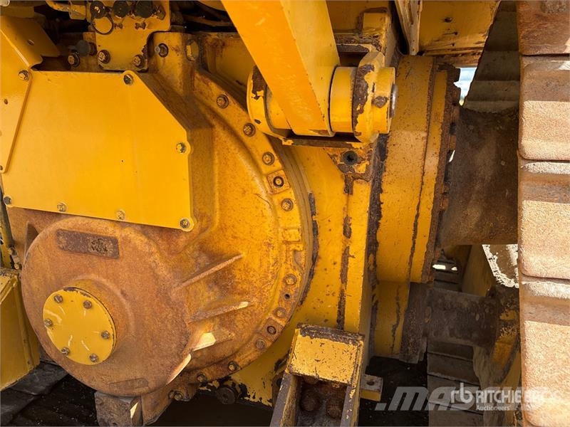 CAT D6T XW Crawler Dozer Гусеничні бульдозери