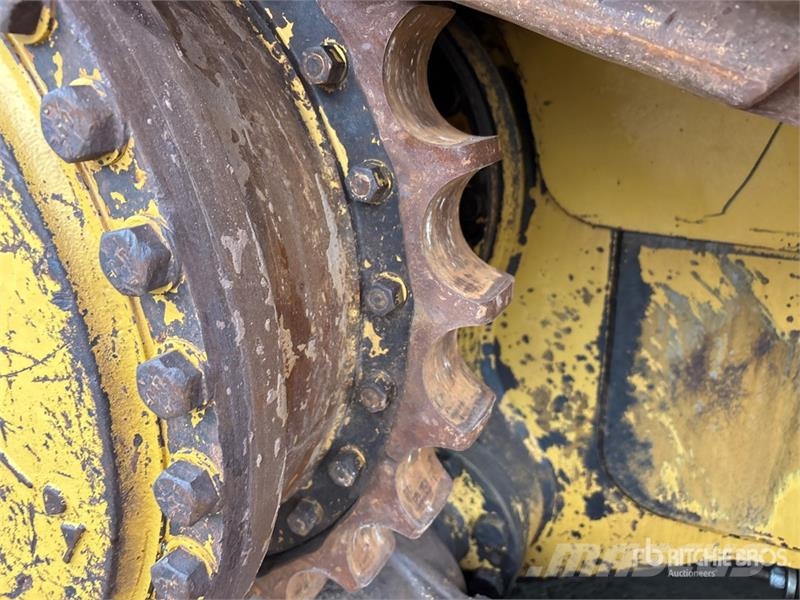 CAT D6T XW Crawler Dozer Гусеничные бульдозеры