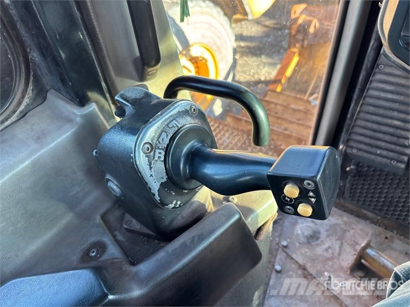 CAT D6T XW Crawler Dozer Vikšriniai buldozeriai