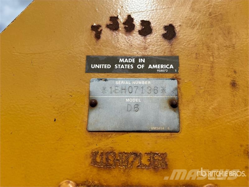 CAT D6T XW Crawler Dozer Гусеничні бульдозери