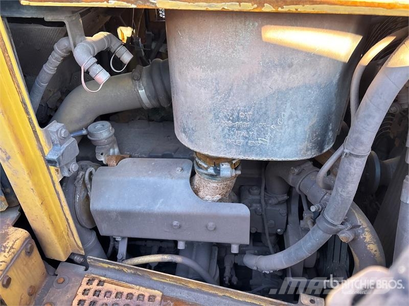 CAT D6T XW Crawler Dozer Vikšriniai buldozeriai