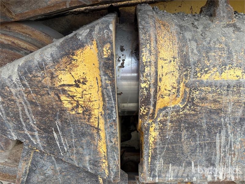 CAT D6T XW Crawler Dozer Гусеничні бульдозери