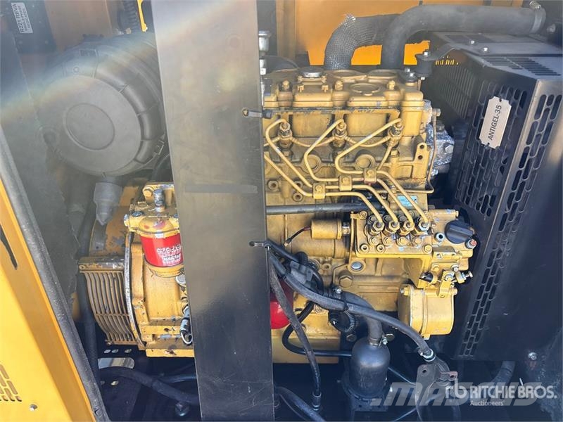 CAT DE16E3S 19.4 kW Generator Set مولدات ديزل