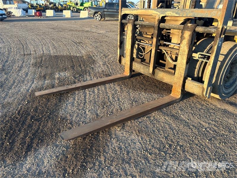 CAT DP150 20600 lb Pneumatic Tire Forklift Інше