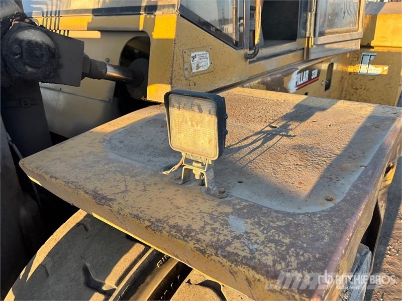 CAT DP150 33000 lb Pneumatic Tire Forklift Other