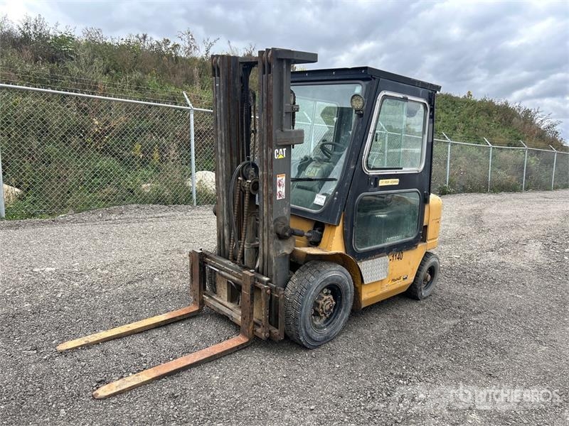 CAT DP20K 3300 lb Forklift Інше