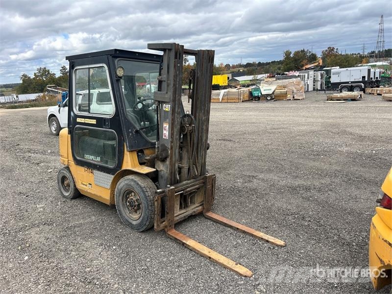 CAT DP20K 3300 lb Forklift Інше