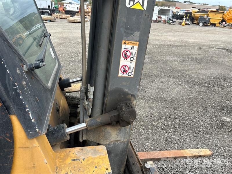 CAT DP20K 3300 lb Forklift Інше