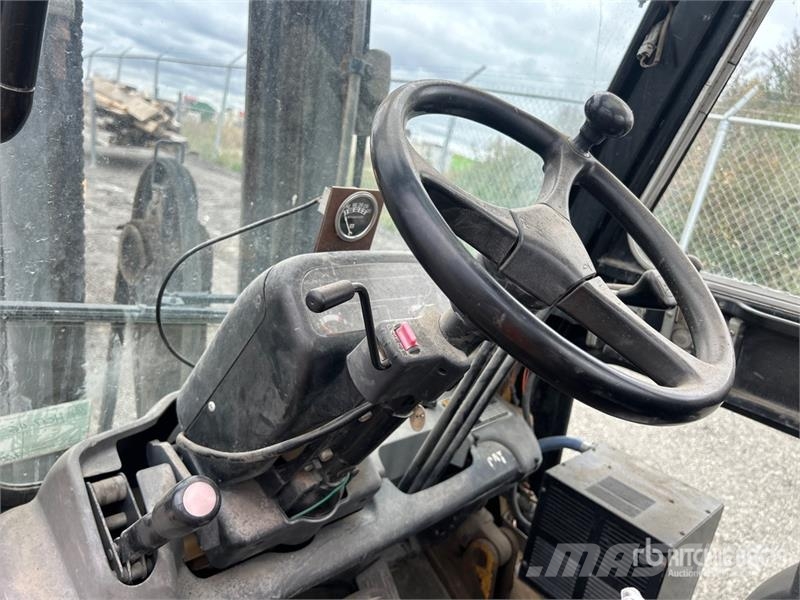 CAT DP20K 3300 lb Forklift Інше