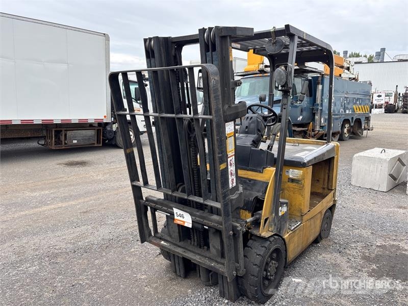 CAT EX4000 4000 lb Electric Forklift (Inoperable) Elmotviktstruckar