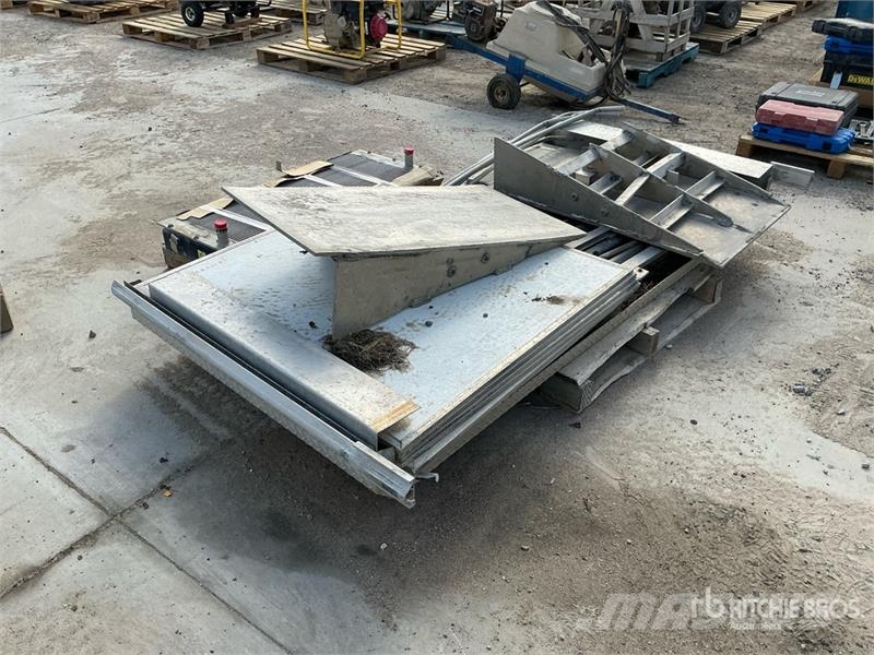 CAT Hydraulic Cooler Core and Truck Parts مكونات أخرى